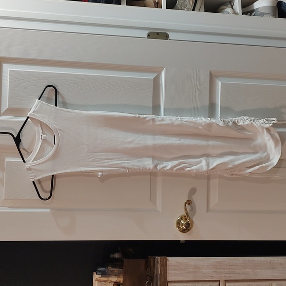 Garage Dresses & Skirts - EUC garage long ribbed dress with elastic side